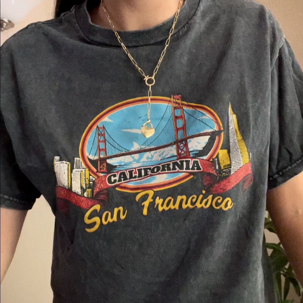 Brandy Melville graphic tee